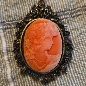 Cameo Pendant